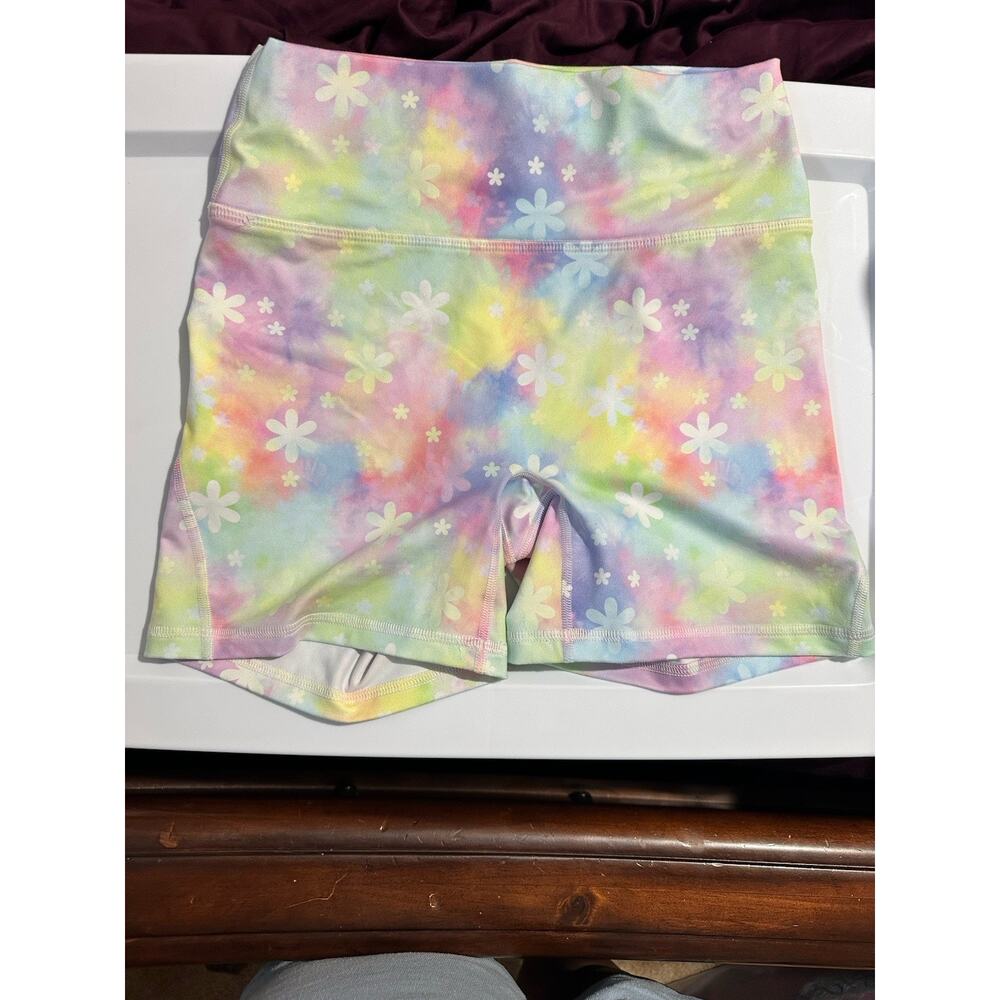 FLEO Women's Floral Athletic Shorts Multicolor Stretch Yoga Activewear medium